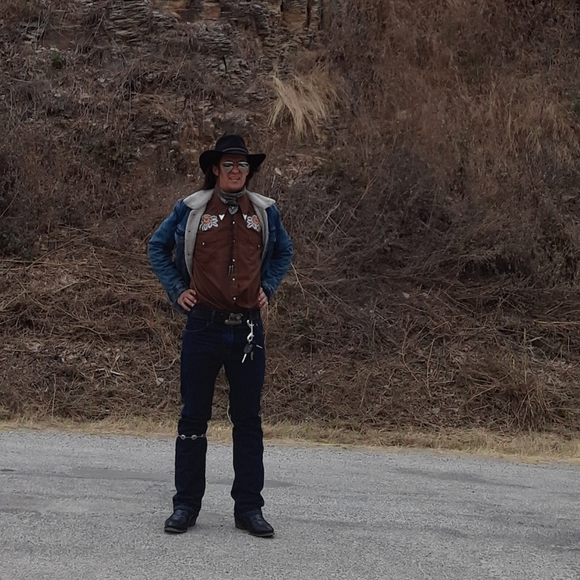 I sell my items as bundles or outfits you can mix - Picture 3 of 4